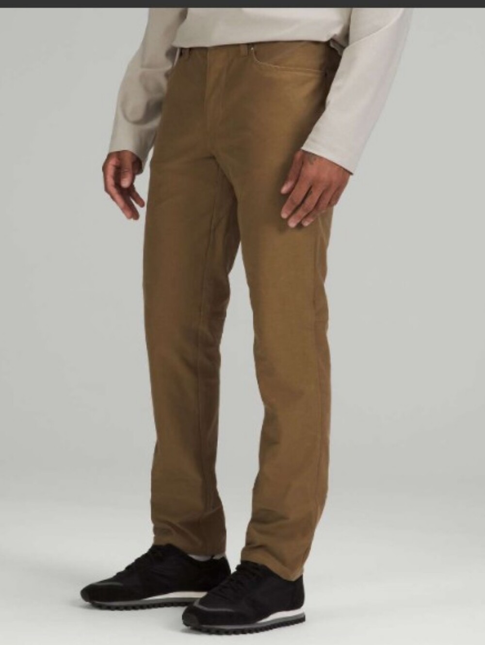 lululemon athletica Men's Straight Chinos in Khaki Brown
